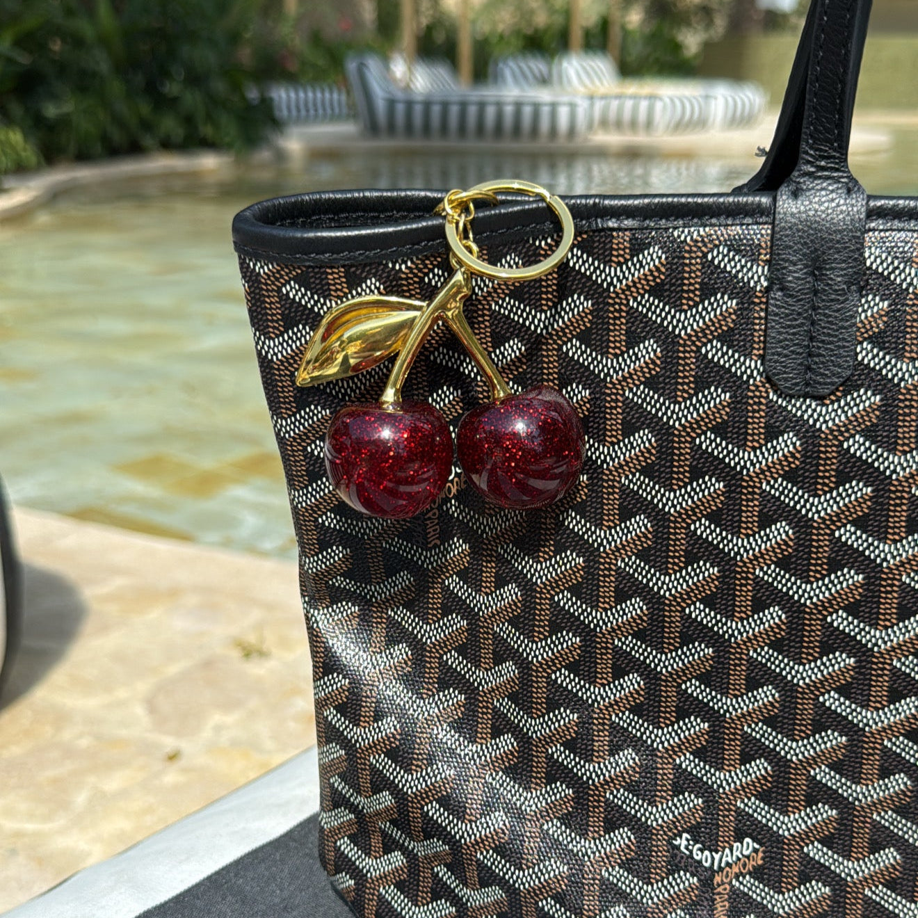 LLAVERO CEREZA
