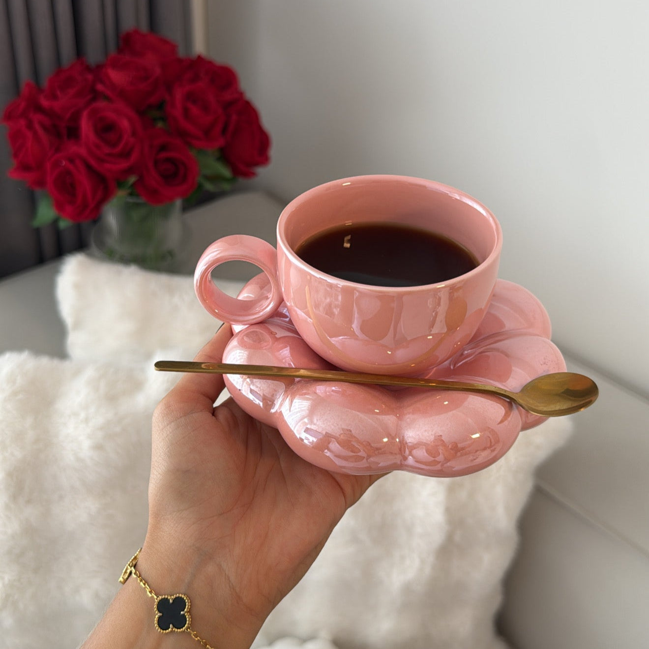 TAZA NUBE