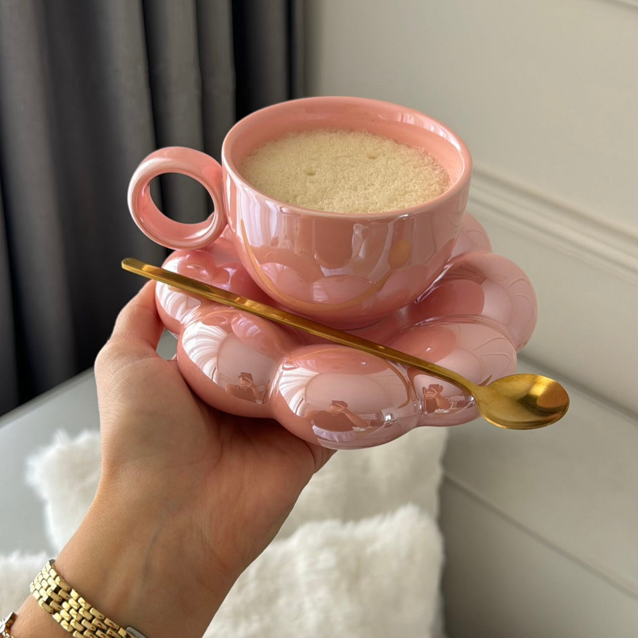 TAZA NUBE